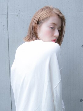 ルティア(Lutia) ダブルカラー 切りっぱなし ベージュ