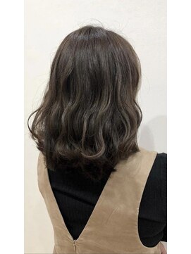 アミル(AMIL) ボブスタイル