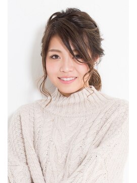 カリン (carin) 前髪マロンベージュイヤリングカラー[川崎駅/インナーカラー]