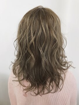 フィックスヘアー 梅田店(FIX-hair) ミルクティーベージュ/ニュアンスカラー/ハイトーンカラー