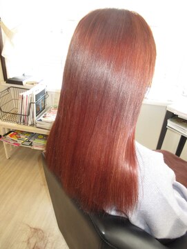 コア フィール ア デイ(COIFFURE A DAY) 【見附今町M3D】レッドパープル