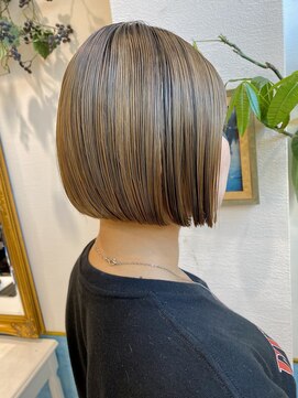 ロンドポレール 北千住(Lond polaire) 【航治郎】パツっとボブ/セクションカラー/ペールベージュ