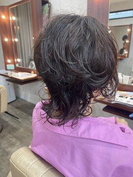 アーキヘアーカリス(archi hair charis) ウルフパーマ