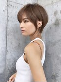 くびれ大人美人ショート