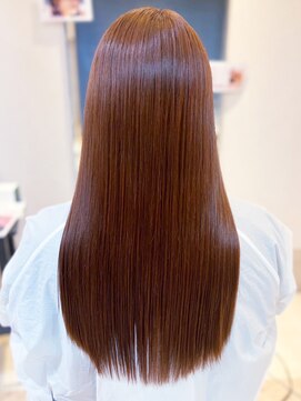 ヴィヴァーチェイルソーレ(VIVACE ilsole) 20代30代40代髪質改善カラーレッドブラウン艶感ストレート透明感