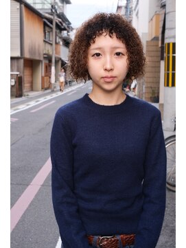 マレ(MARAIS) ハードなスパイラルパーマでカッコ良く！