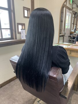 ガルボ ヘアー(garbo hair) 髪質改善 10代 20代 30代 ブルーブラック オイルストレート 艶髪