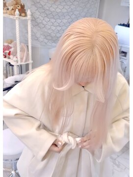 アルモワール(Armoire) ホワイトピンク/ペールピンク/ピンク/ケアブリーチ/髪質改善