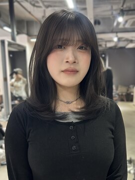 シェノン 心斎橋(CHAINON) 【Shiori】レイヤーカット/韓国ヘア/髪質改善/グレージュ