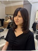 20代30代顔周りレイヤーカットバイオレットカラーコテ巻き仕上げ