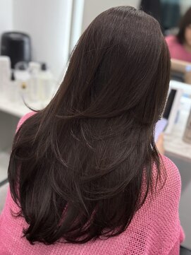 ピリオド 松阪(Period.) ロングレイヤーカットチョコレートブラウン髪質改善Period.松阪