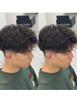 ブライト(BRIGHT) ツイストスパイラルパーマセンターパート