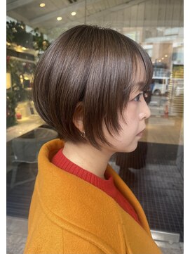 くびれショートボブ