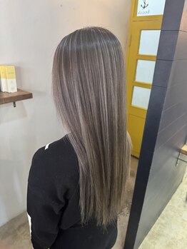 リン(Rin)の写真/髪質・骨格を見極めた提案で,あなただけの似合わせスタイルに♪髪の悩みも相談しやすく,理想の姿を叶える◎