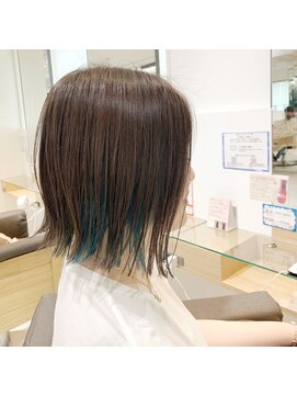 ルディー バイ ヘアーポケット(rudii by HAIR POCKET) 切りっぱなしボブ×インナーカラー