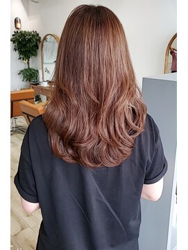 アイル(I'll) 【Hair Make I`ll 奈良】　バルーンレイヤーカット