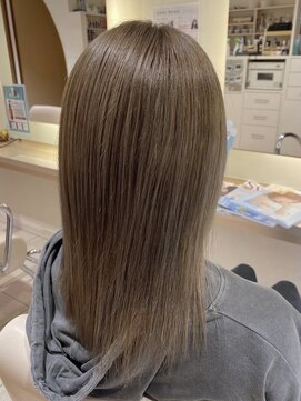 ルー(loup) スモーキーグレージュ/ダブルカラー/髪質改善/天神/大名