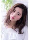 ボブルフオリーブアッシュ濡れ髪大人ガーリーフェザーバング