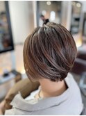 ナチュラルなストレート　ショートボブ