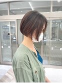馴染ませナチュラルハイライト×前下がりボブ