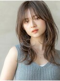 大人かわいいピンクベージュインナーカラーマッシュショートボブ