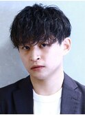 黒髪パーマツーブロックマッシュビジネスショートヘアスーツ