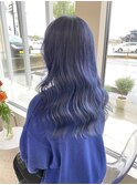 ライトブルー