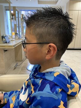 アッシュ 仙川店(Ash) オシャレスポーツ刈り ソフトモヒカン キッズカット