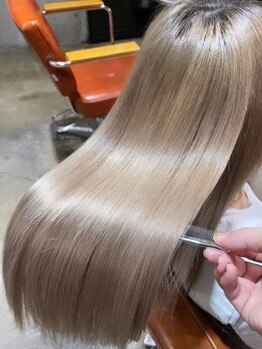 サロンドミルク 原宿(salon de MiLK)の写真/髪質改善したい方、ブリーチなどによるダメージが気になる方におすすめ♪[原宿/神宮前/髪質改善/縮毛矯正]