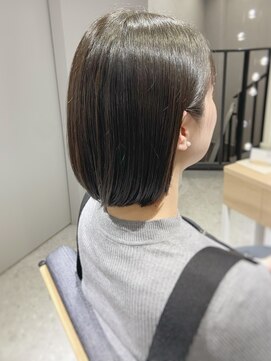 バイエイト(X8) ◎中性ストレート/大人ボブ