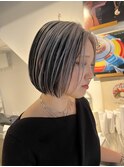 アンブレラホワイトシルバー×ボブスタイル