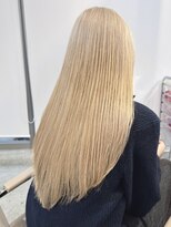 サンク 原宿 表参道(cinq) ハイトーンカラーダブルカラー韓国ヘア原宿ミルクティーベージュ