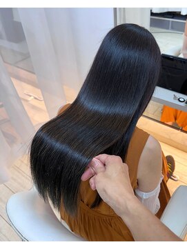 シゲ 自由が丘店(SHIGE) 乾かすだけでまとまる地毛風髪質改善ストレート40代50代縮毛矯正