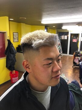 フリーダム 新百合ヶ丘店(FREEDOM) メンズカット/フェードカット/バーバー[men's/新百合ヶ丘]