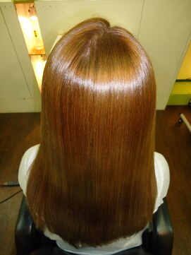 エムスリーディーミュゼステージ(M3D) ハイブリッドミックスカラートリートメントでサラサラプルプル