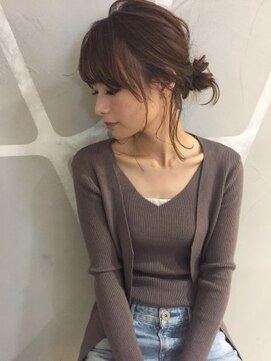 アオイ(aoi.) 天神【aoi.】ゆるっとお団子アレンジ