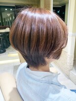 30代40代に人気シルエットが綺麗に見えるショートボブ