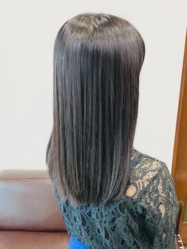 鏡のような反射 綺麗すぎる艶髪 酸熱トリートメントで髪質改善 L 静岡トリートメント専門店 リボン Rebon のヘアカタログ ホットペッパービューティー