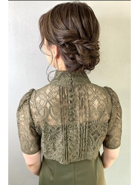 ドッツ(Dots.) 【Dots.】キレイめシニヨンヘア