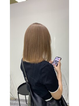 アフューズバイストゥー(Vfuse by StueW) ベージュ［倉敷］［岡山］［水島］