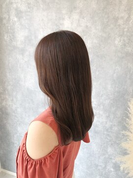 ヘアアンドメイク ムーア(Muuua) サンドベージュ