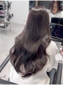 《まとまるレイヤーカット×グレーブラウン》