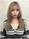 ミルクティーベージュ/ハイトーンカラー/ウルフカット/レイヤー