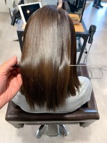 レオン(Re:ON)&nbsp;縮毛矯正×ミディアムヘア