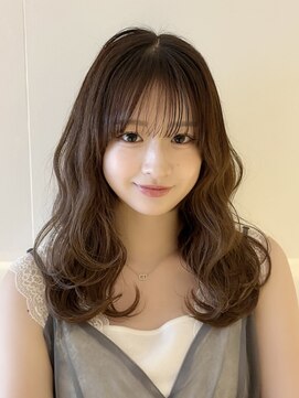 ジーナ 天神(Zina) レイヤーカット/小顔/黒髪/オリーブグレー[福岡天神]