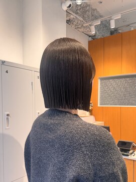 フィーカ(fika) 《wakana》ぱつっとラインが可愛い切りっぱなしボブ♪