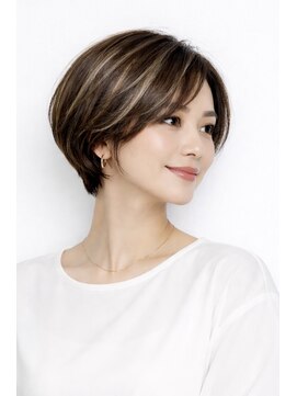 ソト 銀座(soto.) ショートボブ/ハイライトカラー/アッシュカラー/大人ボブ[銀座]