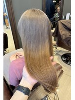 ロアナ 六本木(LOANA ROPPONGI)&nbsp;ハイトーンの髪質改善・縮毛矯正でサラッとまとまるストレート