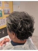 スリービープラス(3beplus) シルバーグレーヘアのtocosmeプレミアムトリートメントパーマ☆