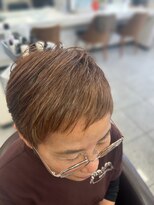 サンひまわり 高来店&nbsp;【白髪ぼかしカラー】スタイリッシュなベリーショート